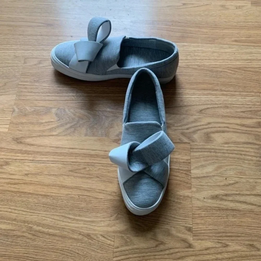 Nine West Gray Slip On Fabric Casual Bow Sneakers Odienella Size 10.5 - Picture 3 of 11